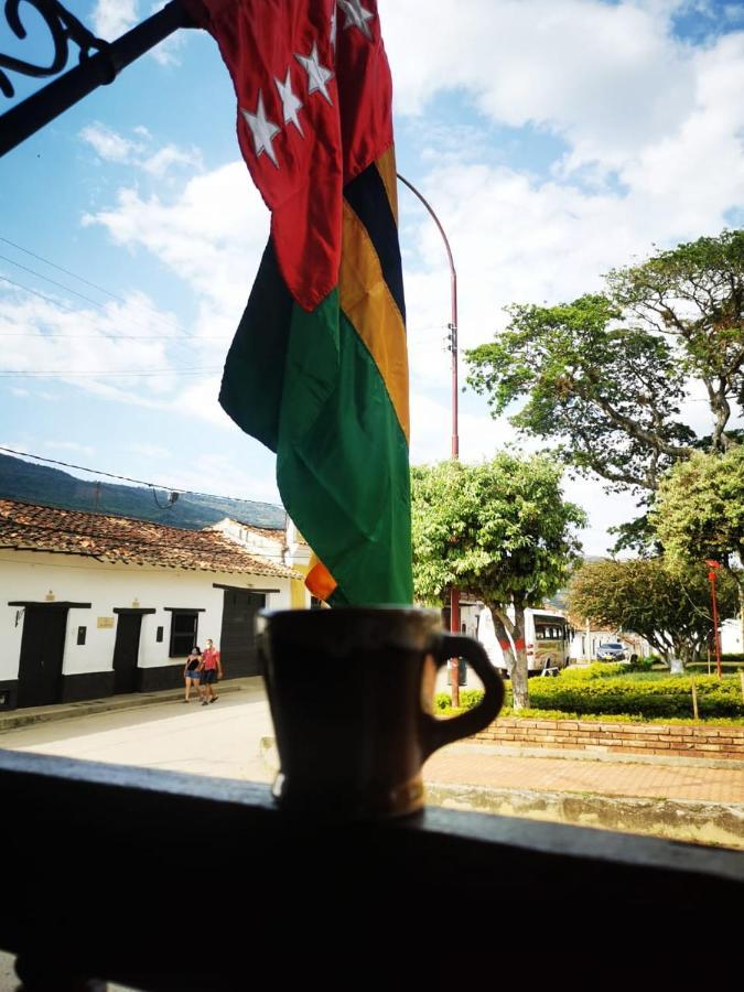Hotel Central Graciela Valle de San José エクステリア 写真