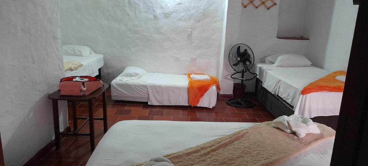 Hotel Central Graciela Valle de San José エクステリア 写真