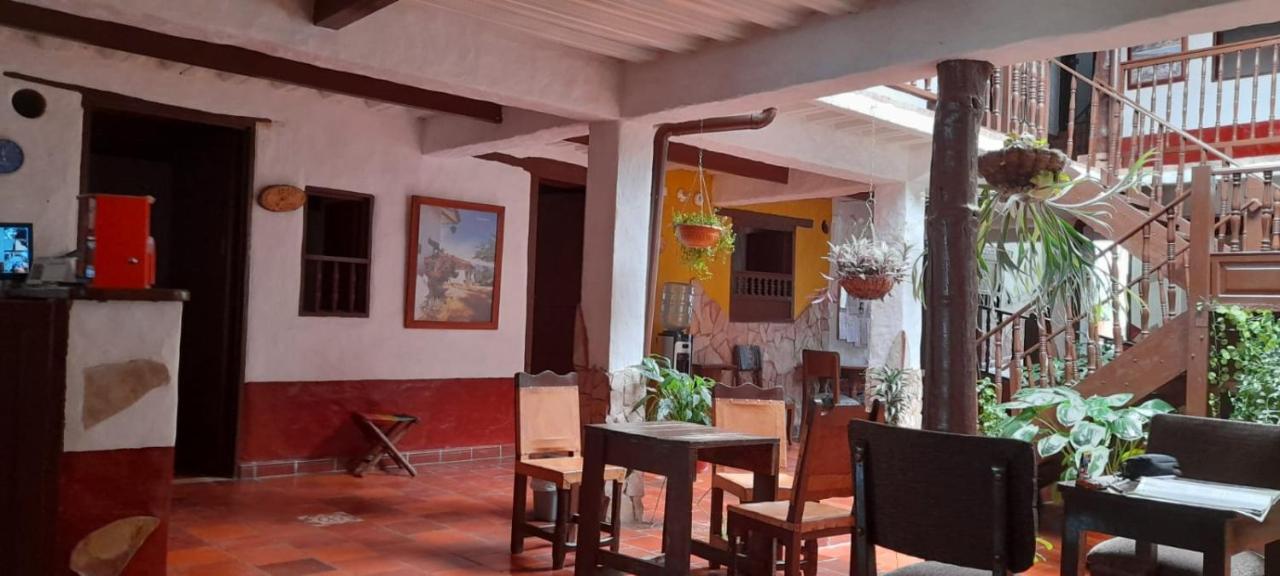 Hotel Central Graciela Valle de San José エクステリア 写真